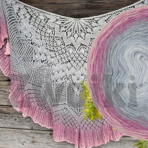 Autor: Iluveart , Wzór: Don’t Panic