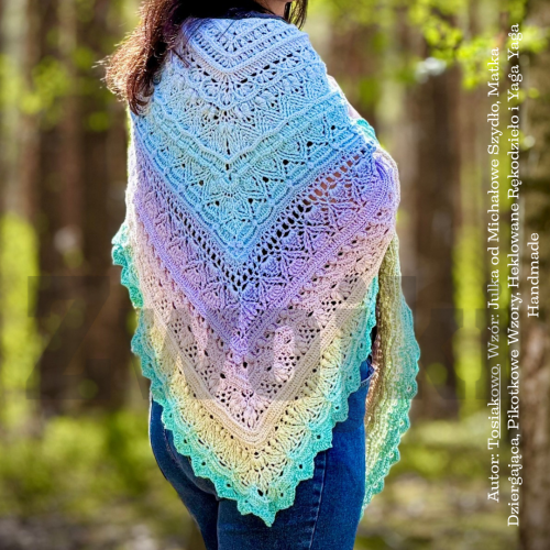 Autor: Tosiakowo, Wzór: Julka od Michałowe Szydło, Matka Dziergająca, Pikotkowe Wzory, Heklowane Rękodzieło i Yaga Yaga Handmade